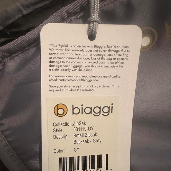Biaggi Zipsak Backpack on the Go - Picture 5 of 8